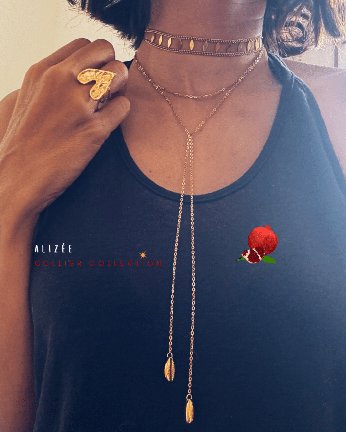 Chaine de très grande longueur en acier inoxydable avec 2 pendentifs coquillages aux extrémités